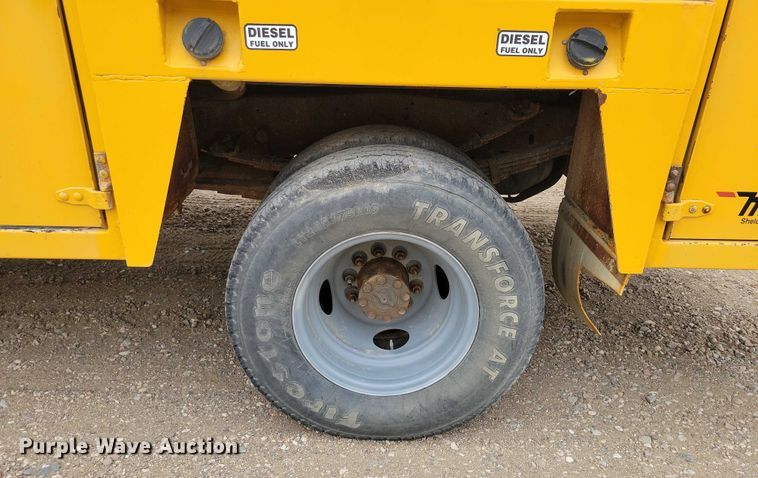 image for item DZ6710 1992 Ford F450 Super Duty utility / service truck