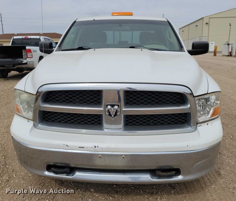image for item DZ6712 2011 RAM 1500 Crew Cab pickup truck