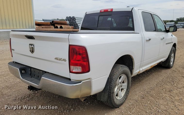 image for item DZ6712 2011 RAM 1500 Crew Cab pickup truck