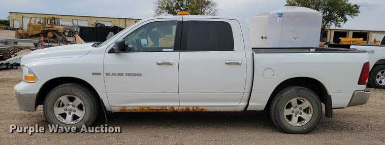 image for item DZ6712 2011 RAM 1500 Crew Cab pickup truck