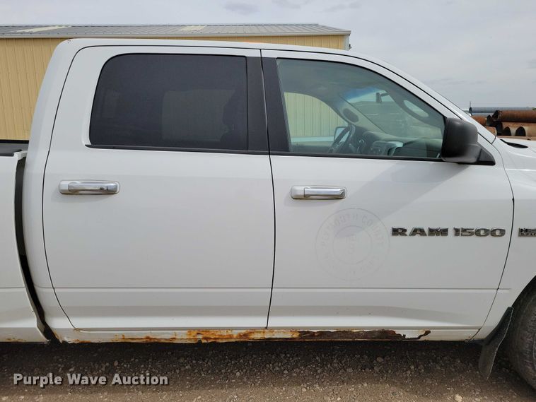 image for item DZ6712 2011 RAM 1500 Crew Cab pickup truck