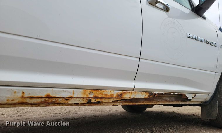 image for item DZ6712 2011 RAM 1500 Crew Cab pickup truck