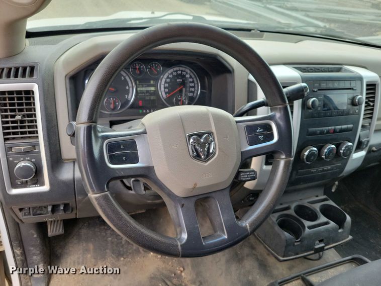 image for item DZ6712 2011 RAM 1500 Crew Cab pickup truck