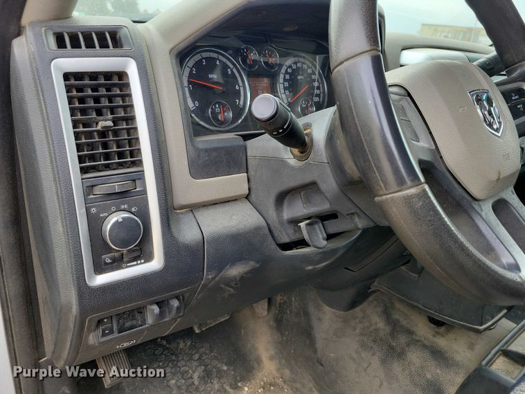 image for item DZ6712 2011 RAM 1500 Crew Cab pickup truck