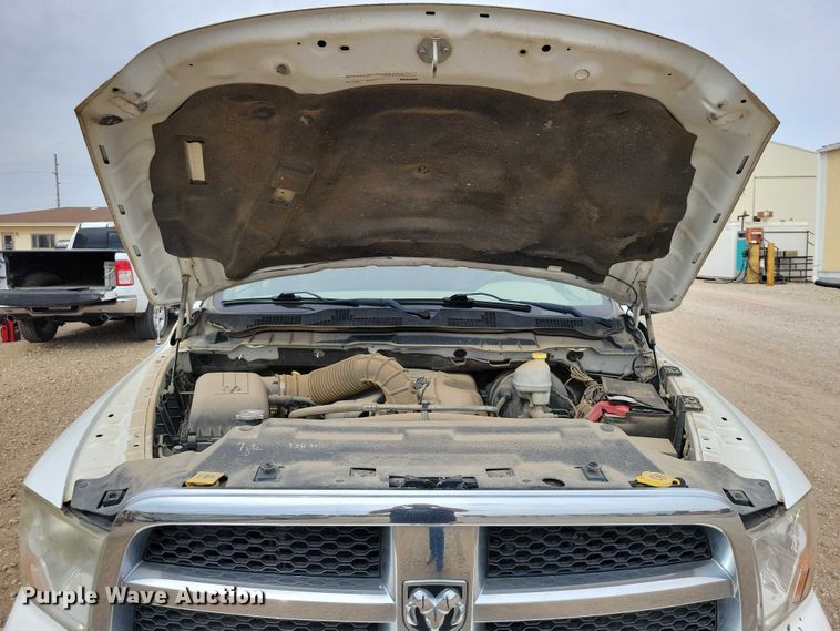 image for item DZ6712 2011 RAM 1500 Crew Cab pickup truck