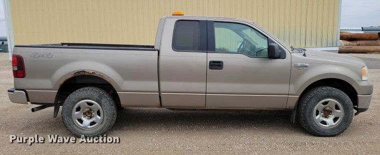 image for item DZ6716 2006 Ford F150 SuperCab pickup truck