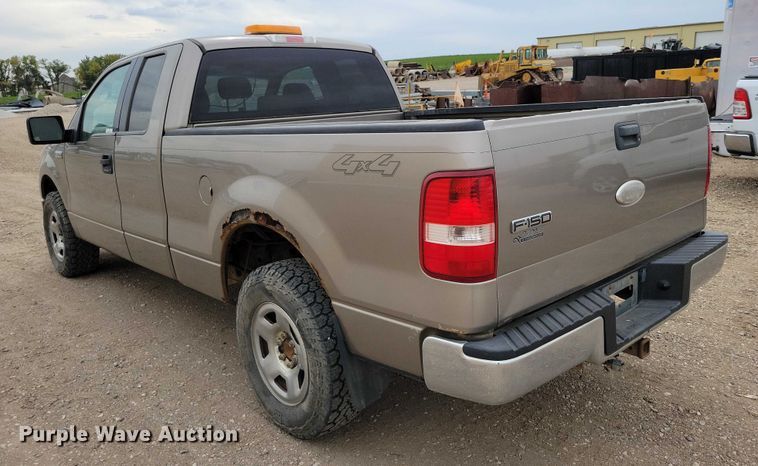 image for item DZ6716 2006 Ford F150 SuperCab pickup truck