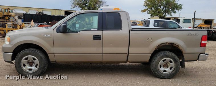 image for item DZ6716 2006 Ford F150 SuperCab pickup truck