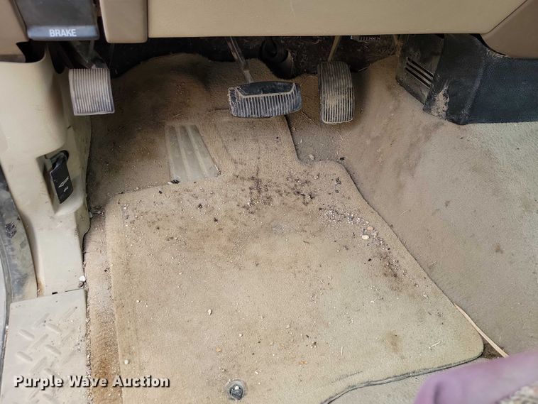 image for item DZ6716 2006 Ford F150 SuperCab pickup truck