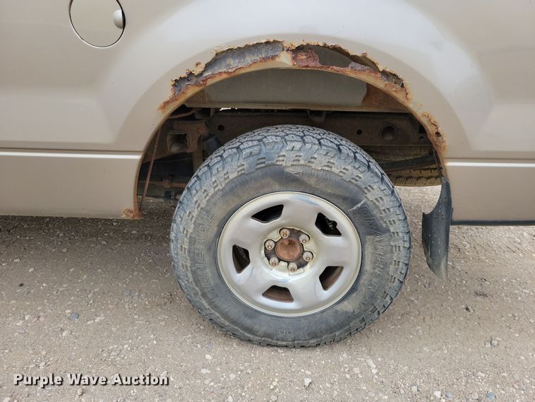 image for item DZ6716 2006 Ford F150 SuperCab pickup truck