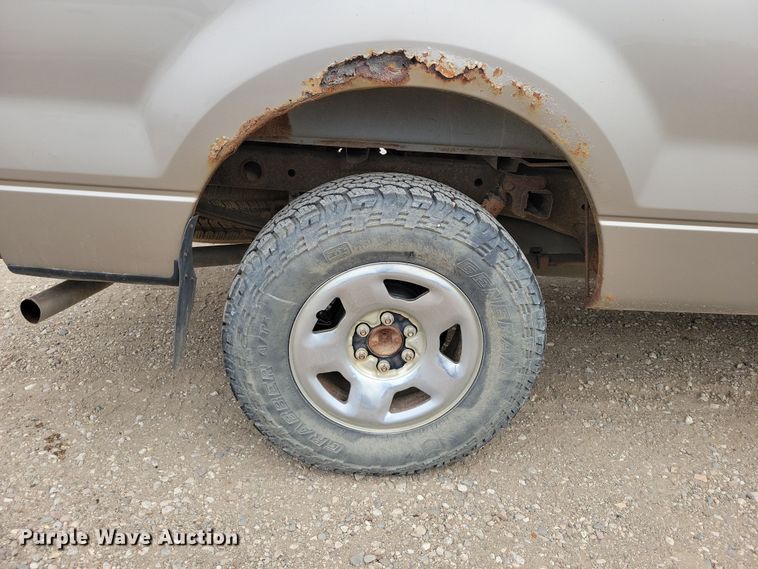 image for item DZ6716 2006 Ford F150 SuperCab pickup truck