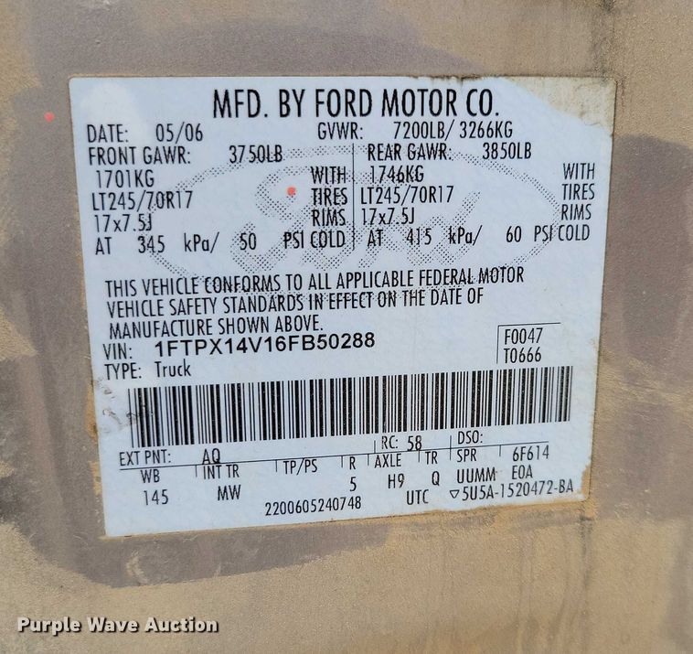 image for item DZ6716 2006 Ford F150 SuperCab pickup truck