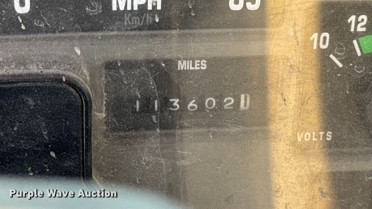 image for item EA1963 1995 International 4700 dump truck