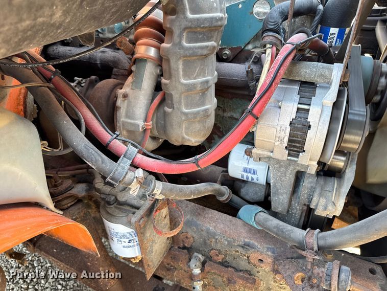 image for item EA1963 1995 International 4700 dump truck