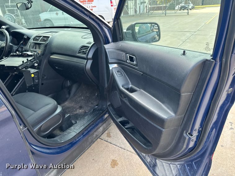 image for item EA1967 2019 Ford Explorer Police Interceptor SUV