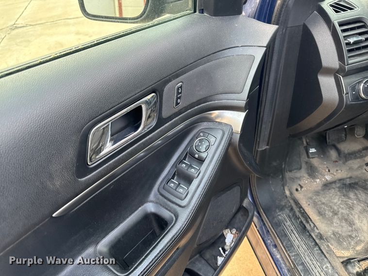 image for item EA1968 2019 Ford Explorer Police Interceptor SUV