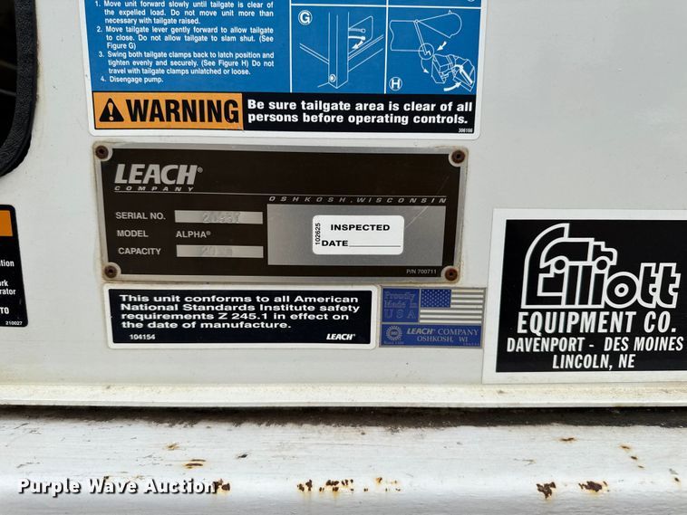 image for item EA1970 2004 International MA035 refuse truck