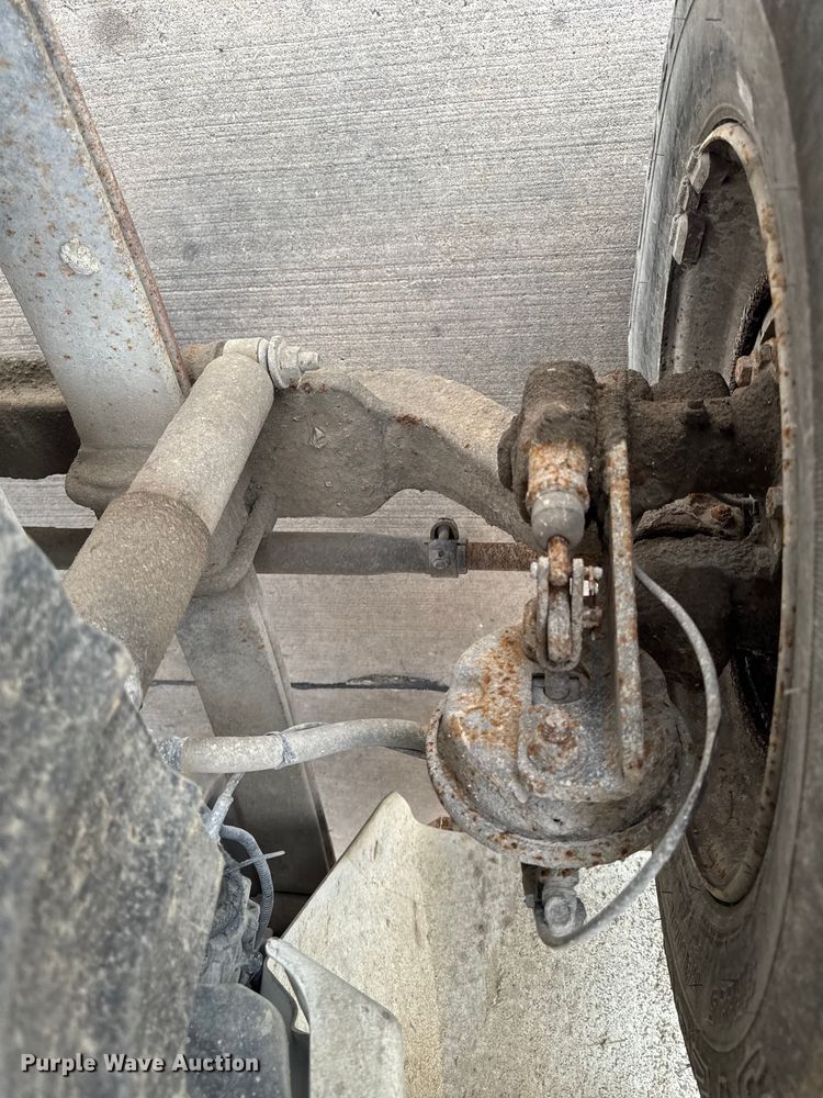 image for item EA1970 2004 International MA035 refuse truck