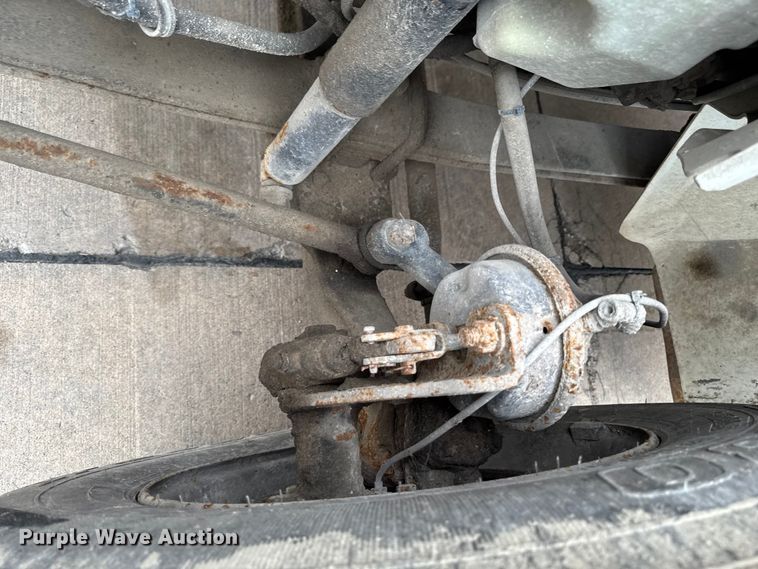 image for item EA1970 2004 International MA035 refuse truck