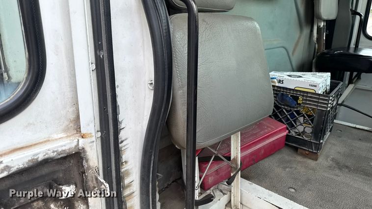 image for item EA1970 2004 International MA035 refuse truck