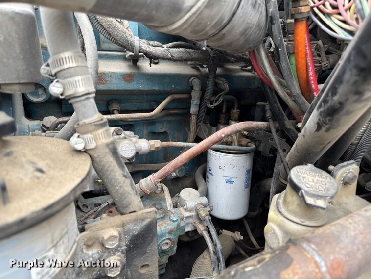 image for item EA1970 2004 International MA035 refuse truck