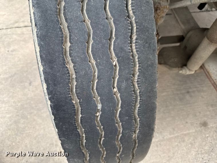 image for item EA1970 2004 International MA035 refuse truck