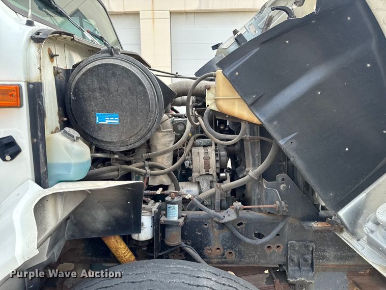 image for item EA1971 2001 International 4900 dump truck