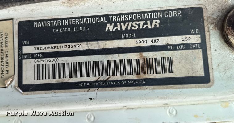 image for item EA1971 2001 International 4900 dump truck