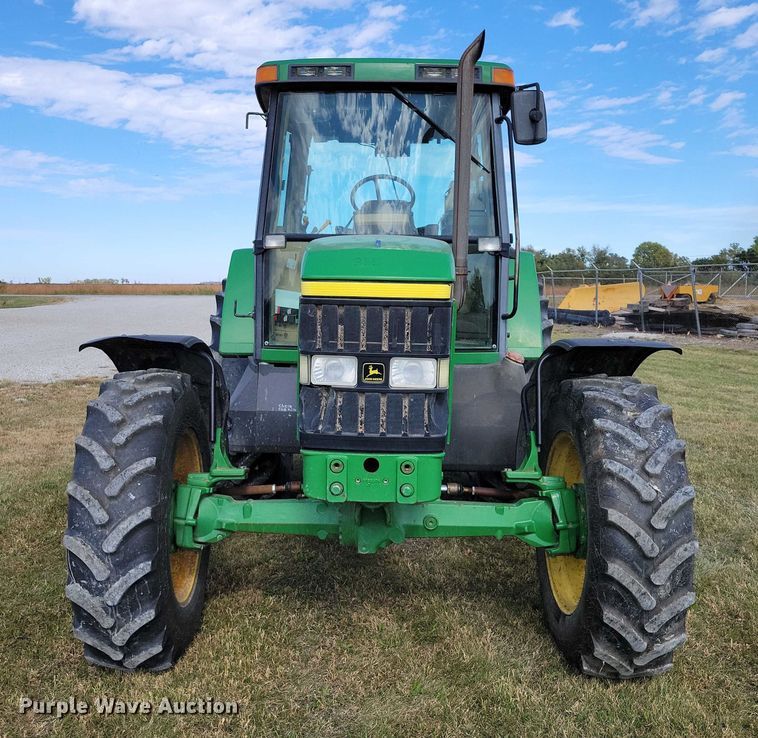 image for item EA2662 2001 John Deere 7210 MFWD tractor