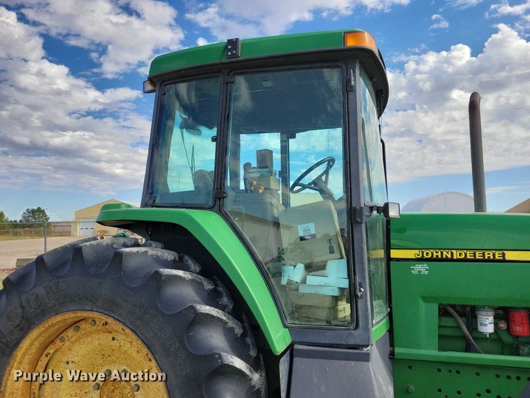 image for item EA2662 2001 John Deere 7210 MFWD tractor