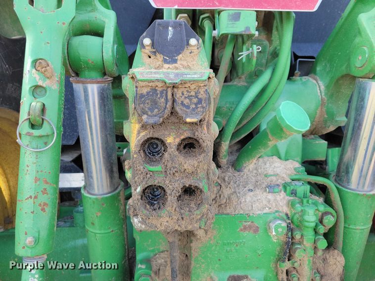 image for item EA2662 2001 John Deere 7210 MFWD tractor