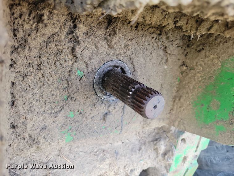 image for item EA2662 2001 John Deere 7210 MFWD tractor