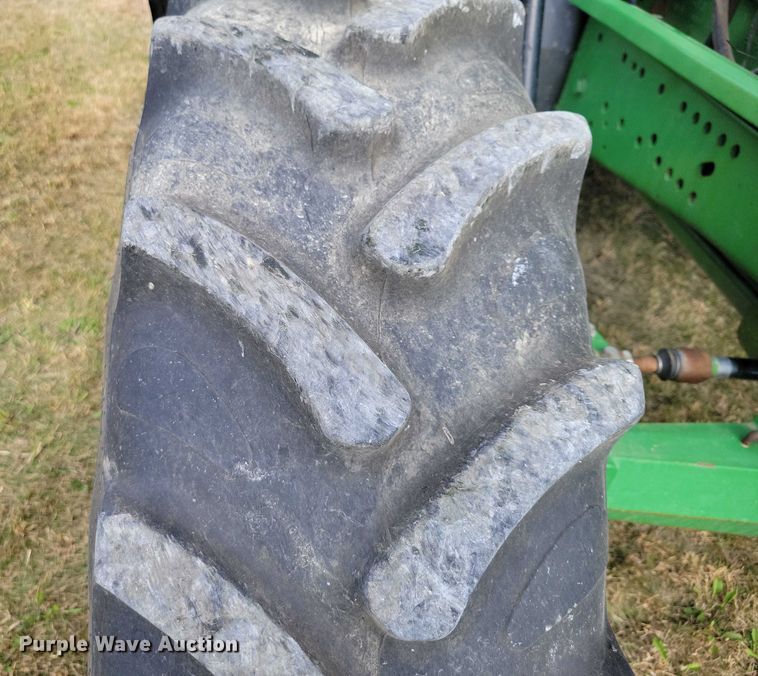 image for item EA2662 2001 John Deere 7210 MFWD tractor