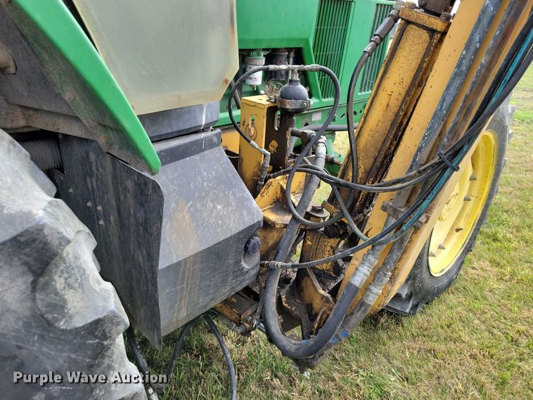 image for item EA2663 2001 John Deere 7210 MFWD tractor