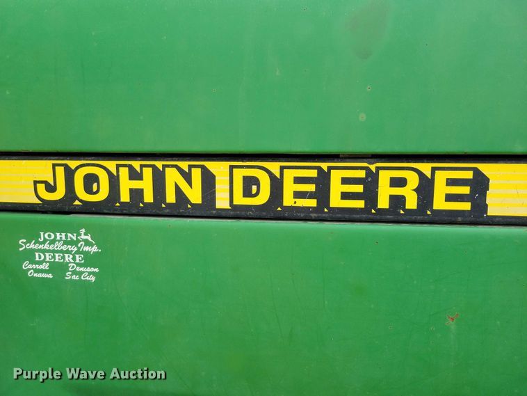 image for item EA2663 2001 John Deere 7210 MFWD tractor