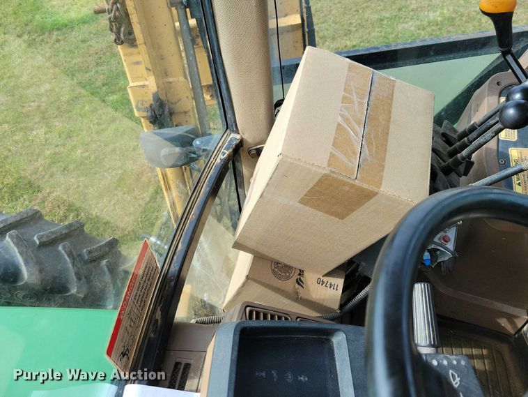 image for item EA2663 2001 John Deere 7210 MFWD tractor