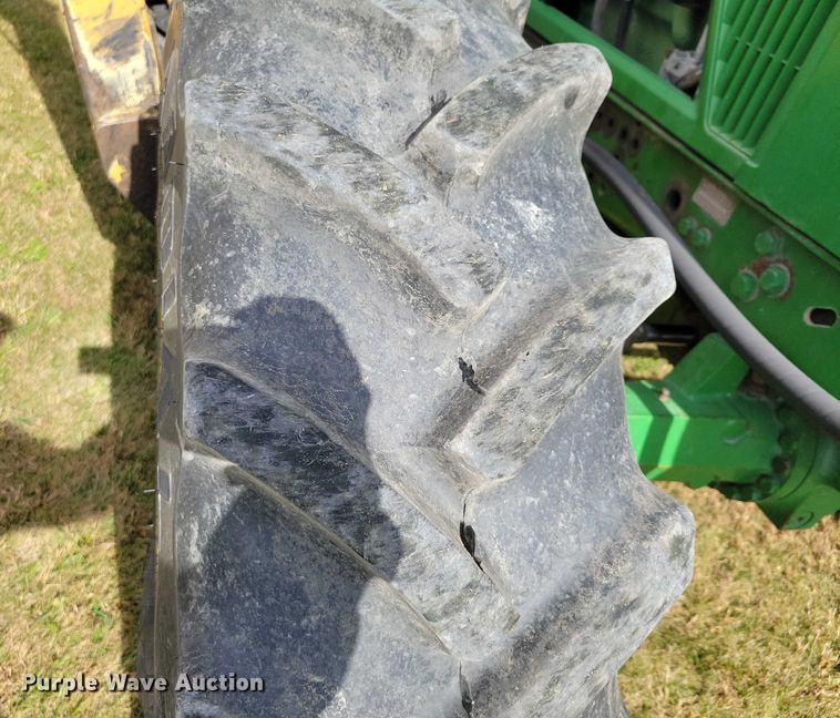 image for item EA2663 2001 John Deere 7210 MFWD tractor