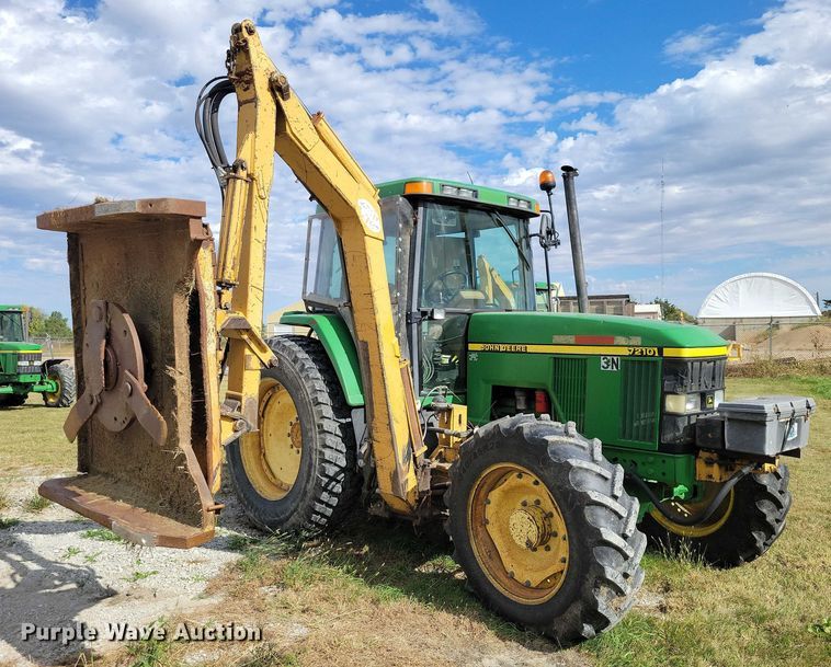 image for item EA2664 2001 John Deere 7210 MFWD tractor
