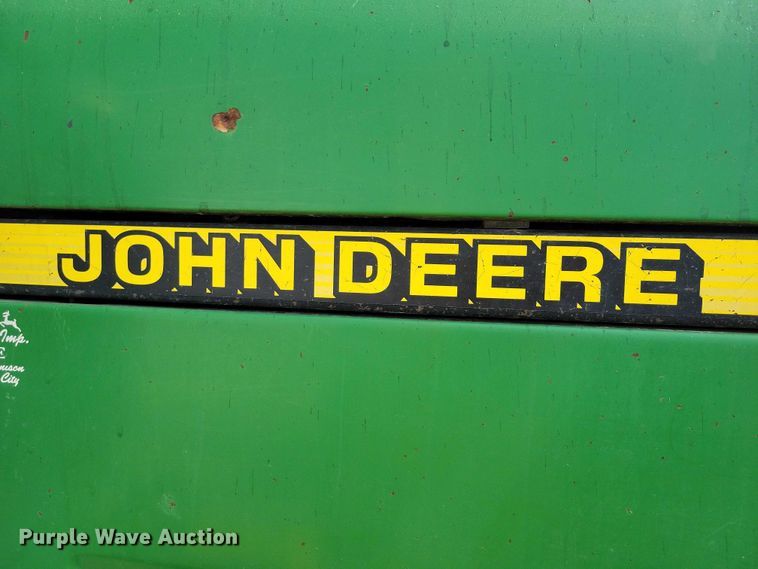 image for item EA2664 2001 John Deere 7210 MFWD tractor