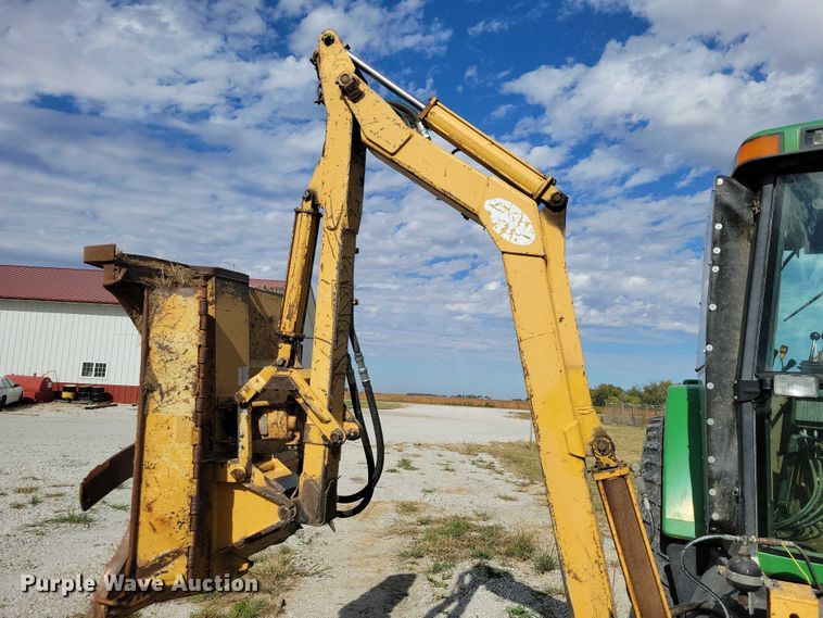 image for item EA2664 2001 John Deere 7210 MFWD tractor