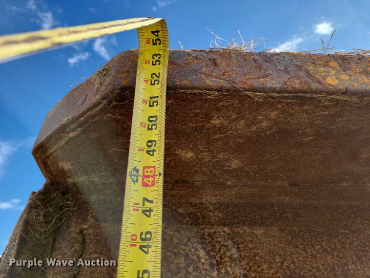 image for item EA2664 2001 John Deere 7210 MFWD tractor