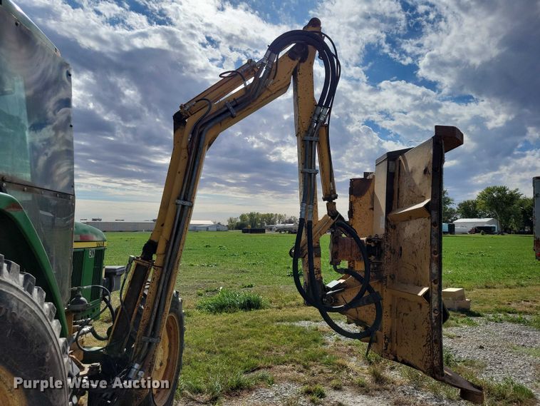 image for item EA2664 2001 John Deere 7210 MFWD tractor