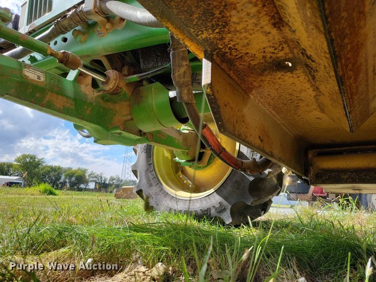 image for item EA2664 2001 John Deere 7210 MFWD tractor