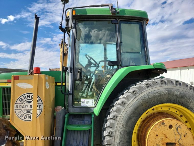 image for item EA2664 2001 John Deere 7210 MFWD tractor