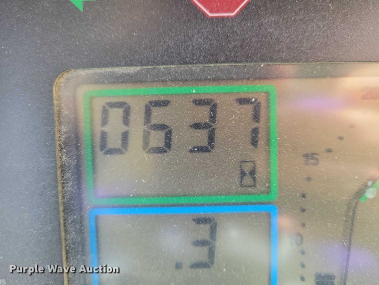 image for item EA2664 2001 John Deere 7210 MFWD tractor