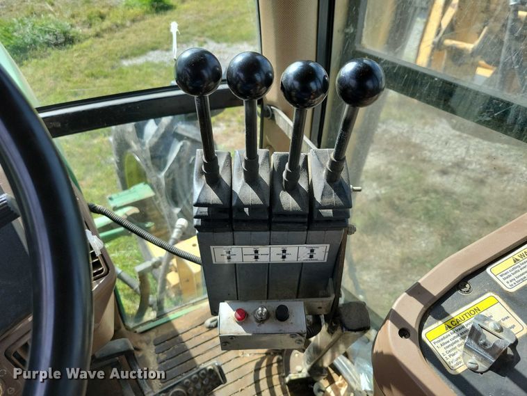 image for item EA2664 2001 John Deere 7210 MFWD tractor