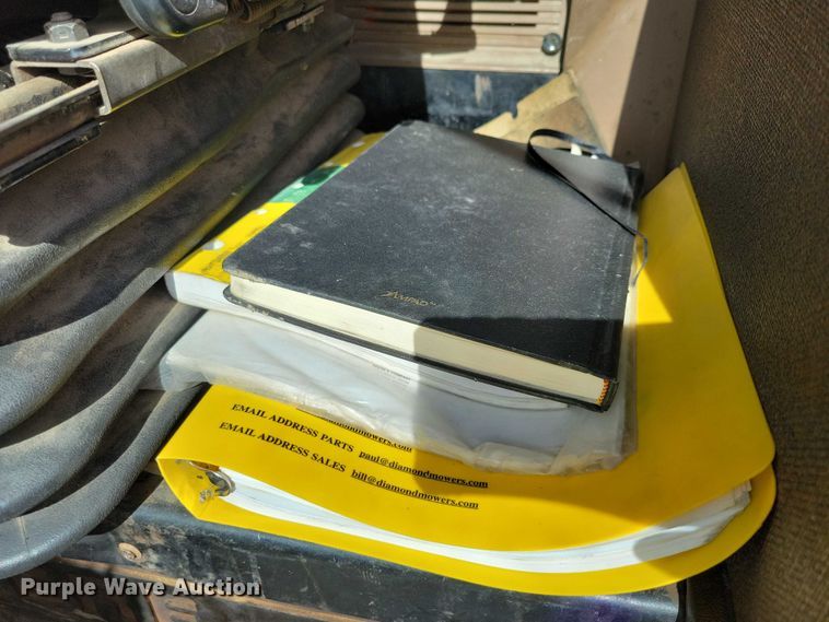 image for item EA2664 2001 John Deere 7210 MFWD tractor