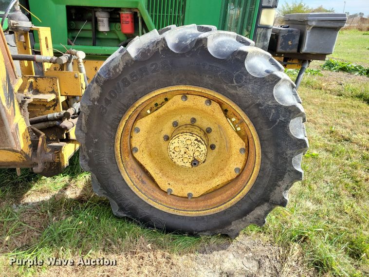 image for item EA2664 2001 John Deere 7210 MFWD tractor
