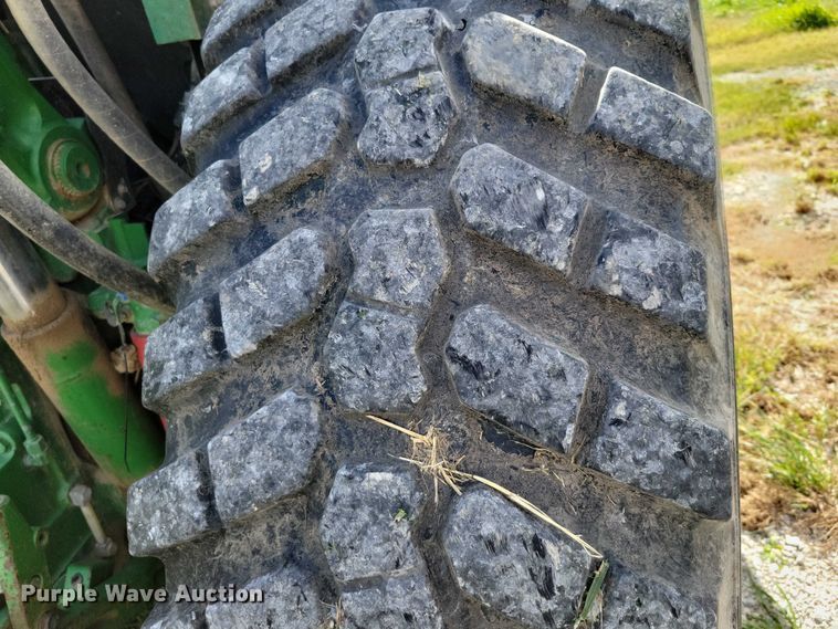 image for item EA2664 2001 John Deere 7210 MFWD tractor