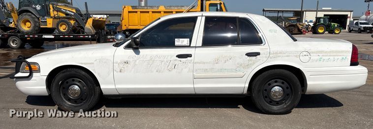 image for item EA6971 2010 Ford Crown Victoria Police Interceptor 